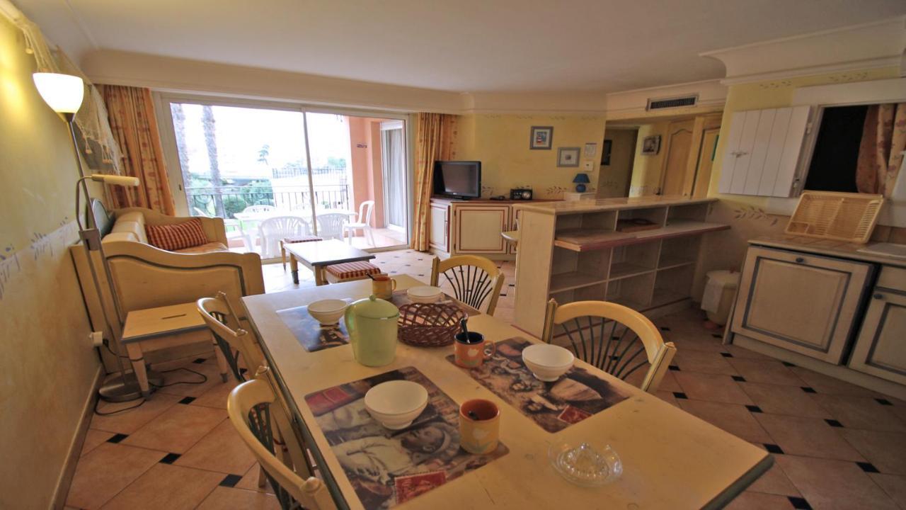 Port Marine Apartment Sainte-Maxime Exterior photo